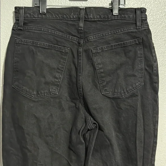 Abercrombie & Fitch Curve Love Ultra High Rise 90s Straight Jean - Picture 6 of 9